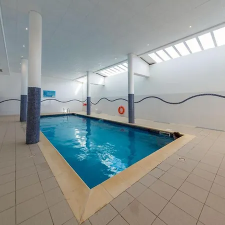 Foux D Piscine 6 Personnes * Allos